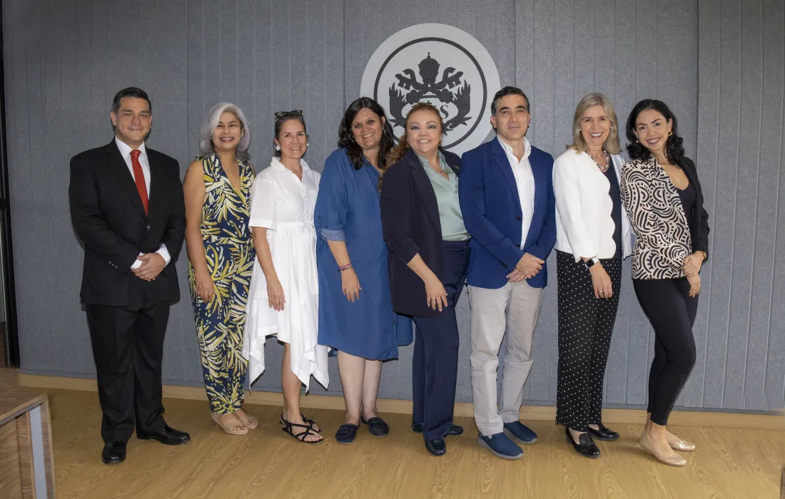 Firma de posesión de directivos académicos Firma de posesión de directivos académicos