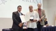 Cruz San Pedro Claver: 25 estudiantes reconocidos por sus calidades humanas y espíritu javeriano Cruz San Pedro Claver: 25 estudiantes reconocidos por sus calidades humanas y espíritu javeriano