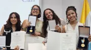Cruz San Pedro Claver: 25 estudiantes reconocidos por sus calidades humanas y espíritu javeriano Cruz San Pedro Claver: 25 estudiantes reconocidos por sus calidades humanas y espíritu javeriano