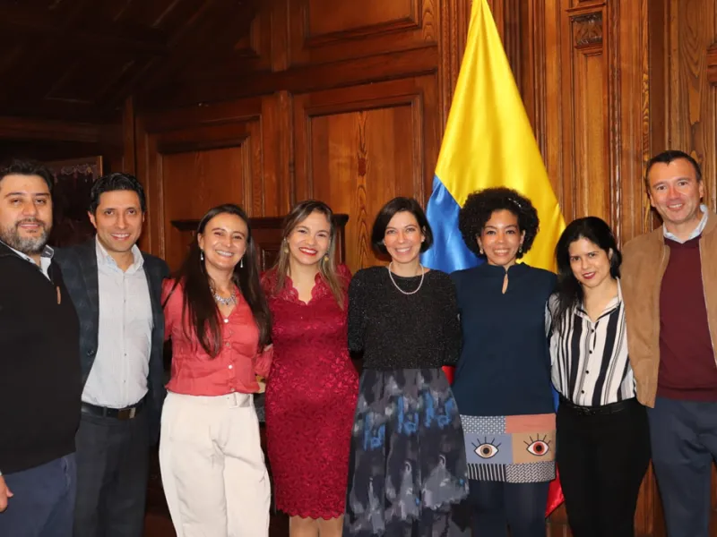 Profesora Lina Becerra participó en el Primer Encuentro de Neurocientíficos Colombianos en el exterior Profesora Lina Becerra participó en el Primer Encuentro de Neurocientíficos Colombianos en el exterior
