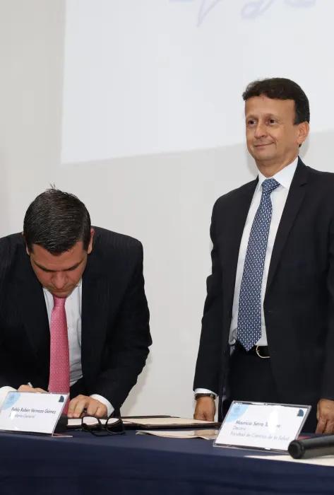Mauricio Serra es el nuevo decano de la Facultad de Ciencias de la Salud Mauricio Serra es el nuevo decano de la Facultad de Ciencias de la Salud